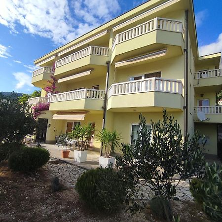 Apartments Glavas Makarska Ngoại thất bức ảnh